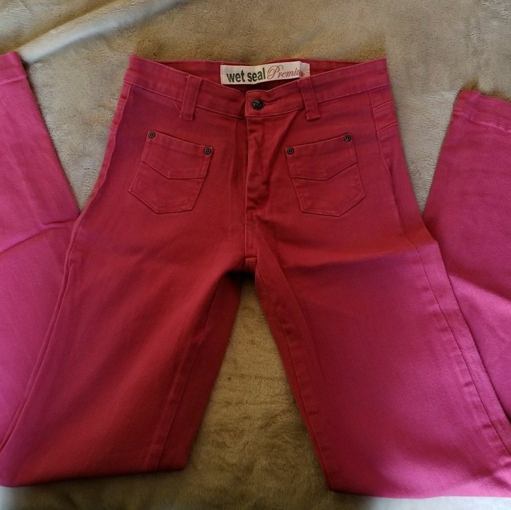 ***WET SEAL PREMIUM NEW FLARE JEANS***